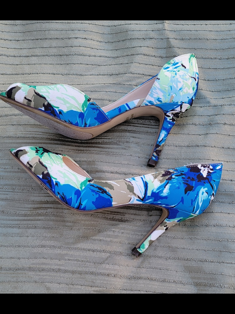 Unisa Blue & Aqua Floral Pointed-Toe Stiletto Heels